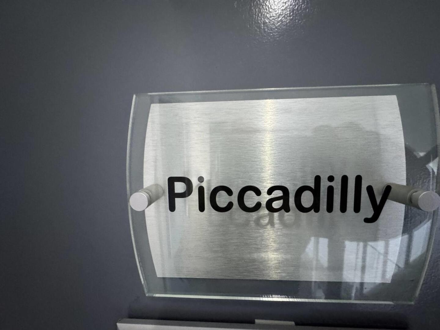 פלימות' Piccadilly By Pureserviced מראה חיצוני תמונה
